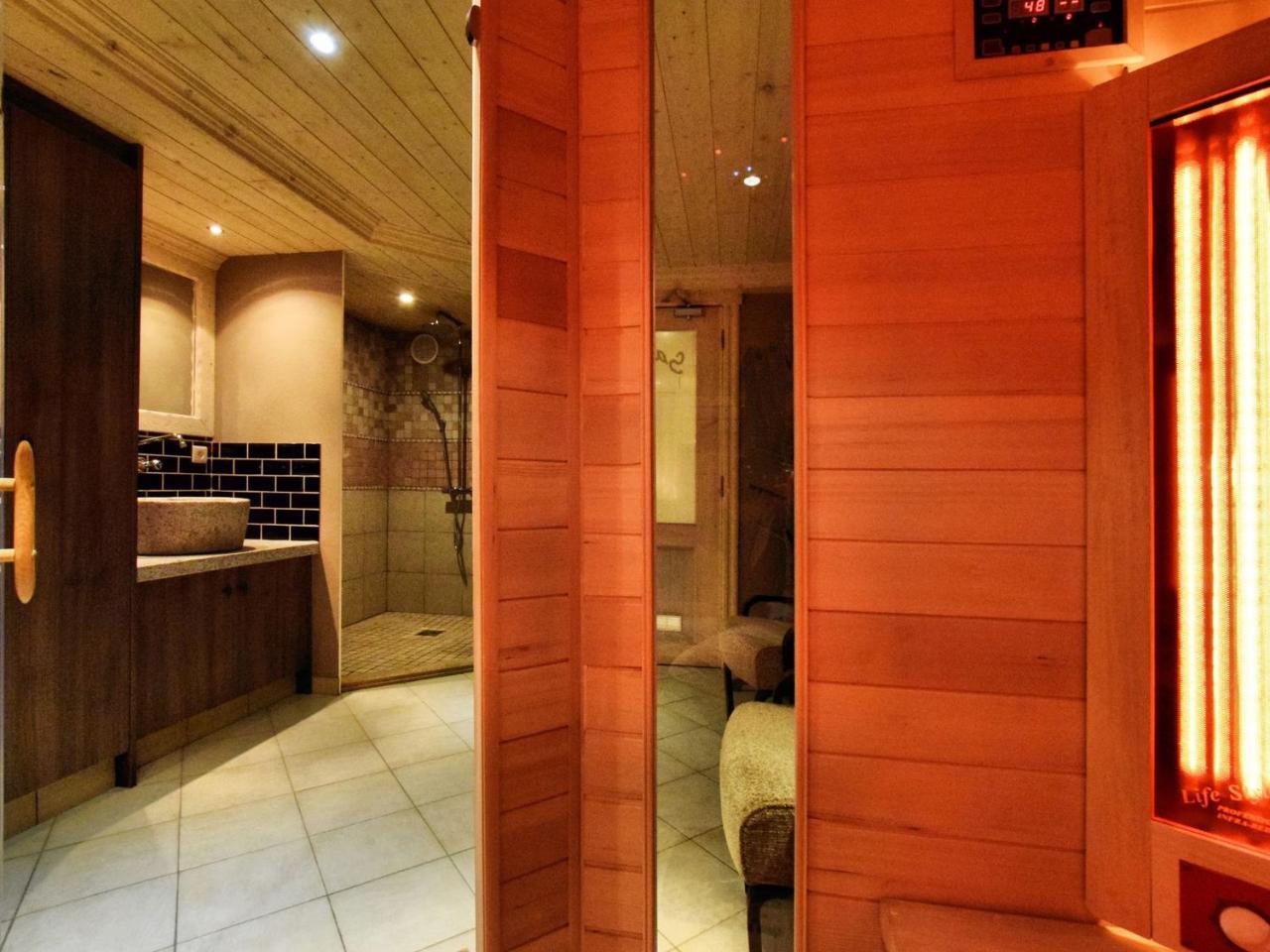 Luxurious Holiday Home With Jacuzzi Filly ภายนอก รูปภาพ
